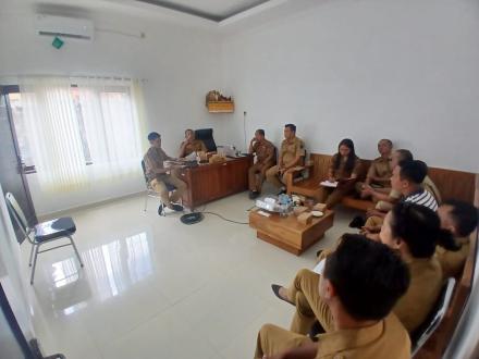 Rapat Evaluasi Kinerja dan Penyusunan Rencana Kerja Bulan Depan